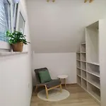 Brand New House Luna Блед