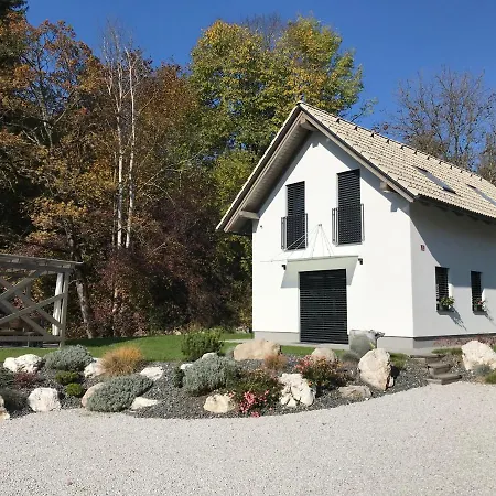 Holiday home Brand New House Luna