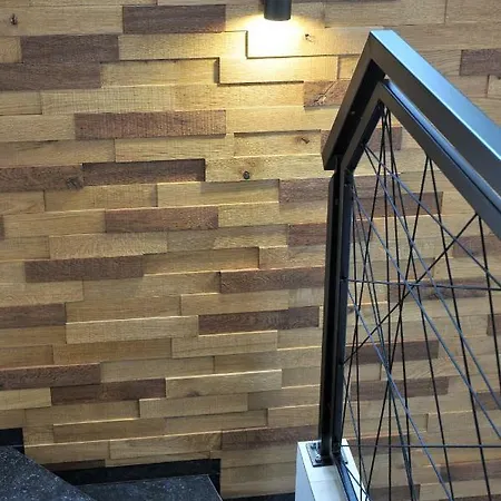 Brand New House Luna Μπλεντ