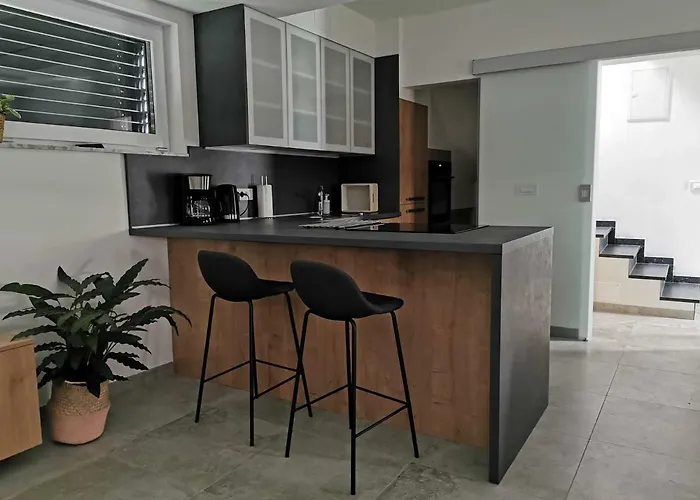 Σπίτι διακοπών Brand New House Luna Μπλεντ